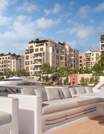 Le Ciel Port de La Mer